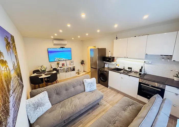 Palace Apartman,t13, Ac, Klima 아파트
